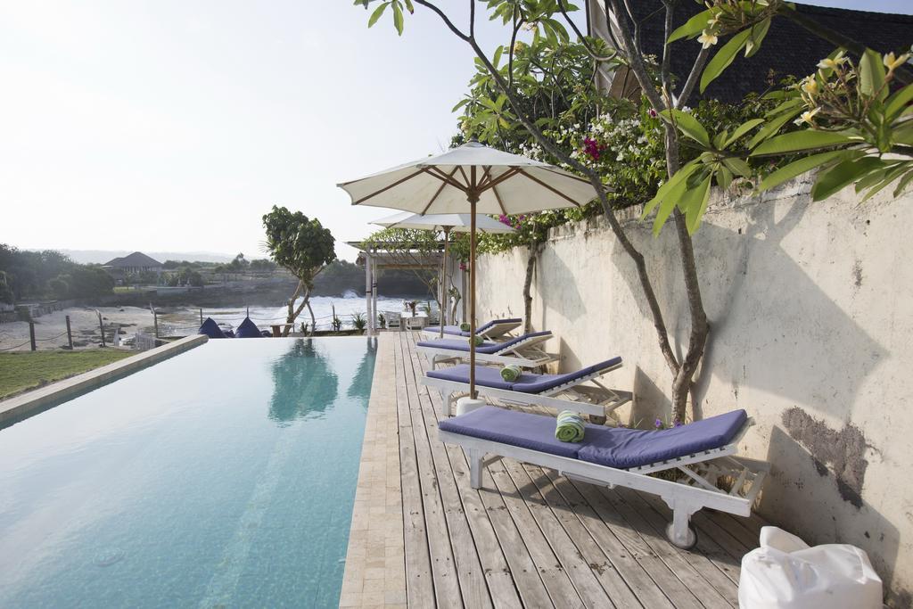 Waru Villa *