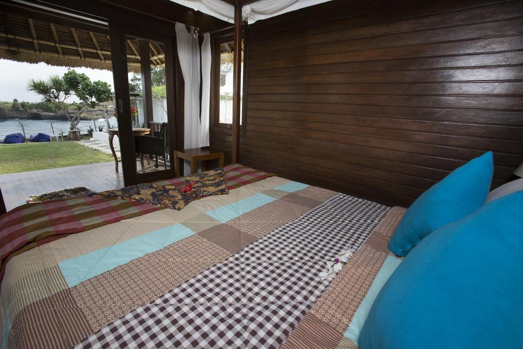 Waru * Nusa Lembongan (Bali)