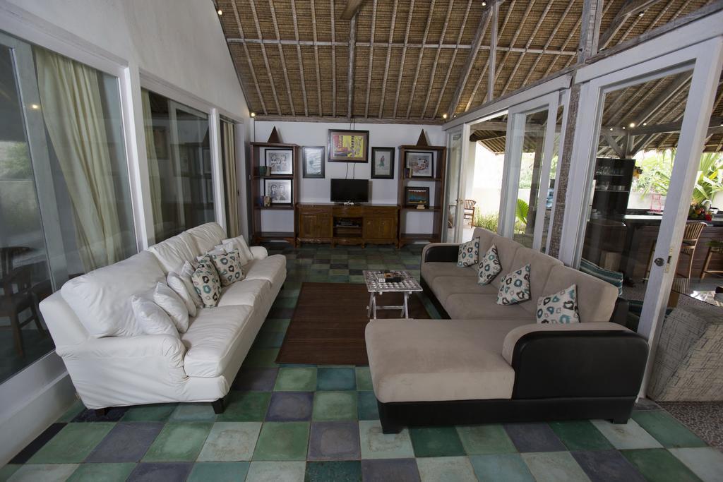 Villa Waru