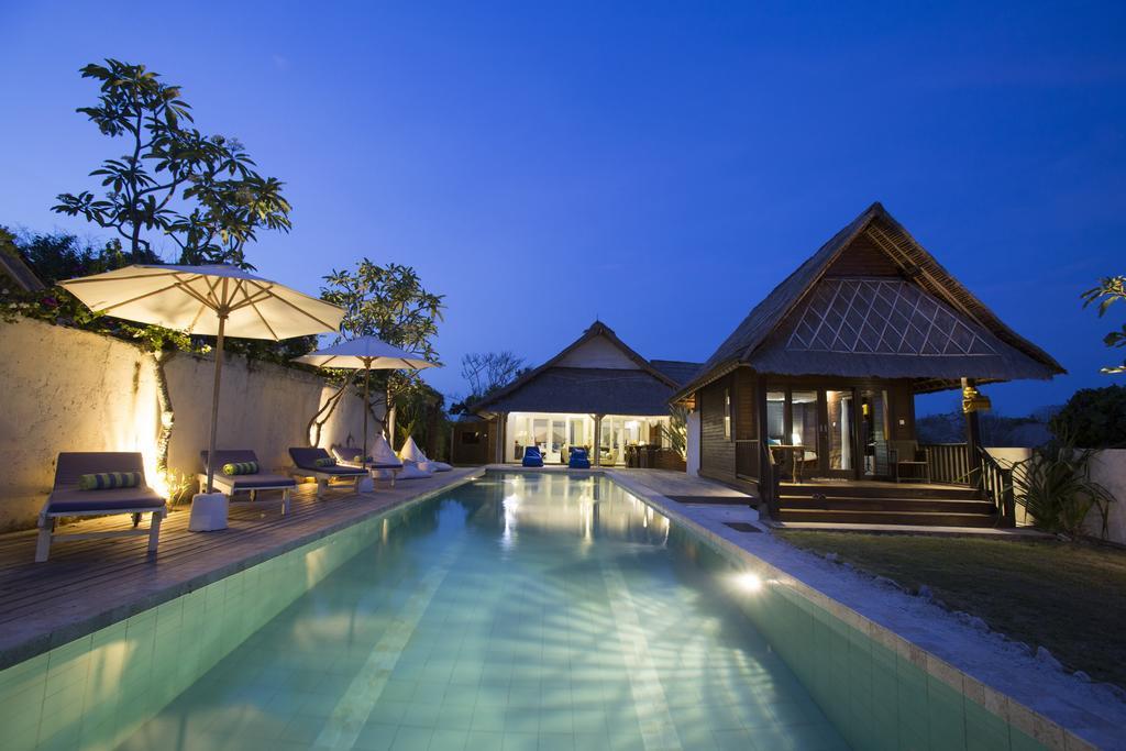 Waru Villa *