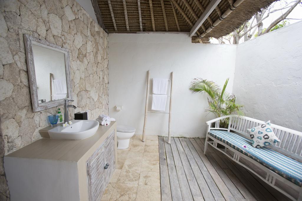 Waru Villa *